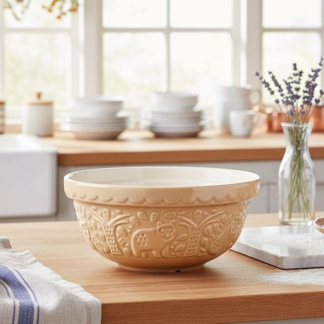 Hovedbilde Bakebolle 2L Ivory - In the Forest Bear | Mason Cash